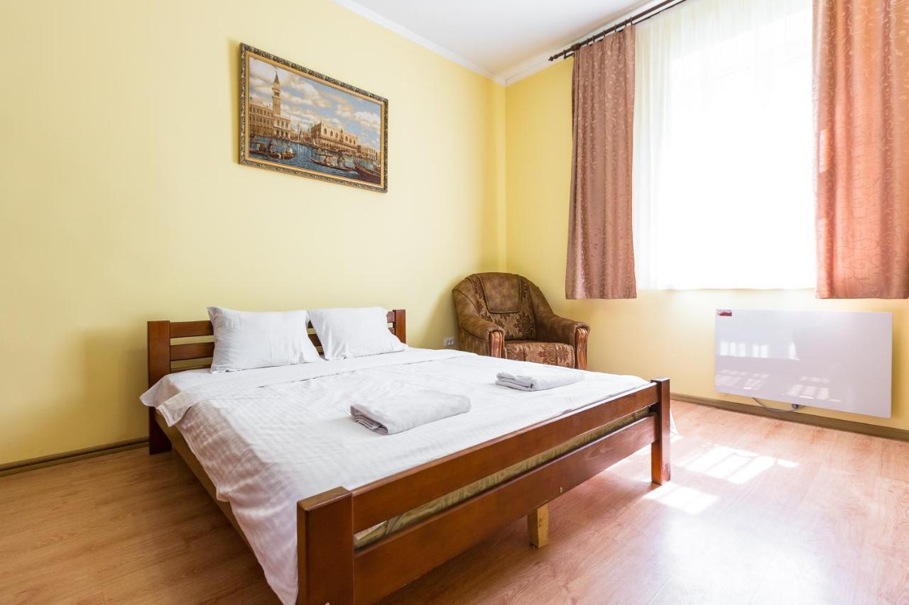 Квартира В Центрі Подобово На Вулиці Коперника 26 Біля Палацу Мистецтв Lviv Dış mekan fotoğraf