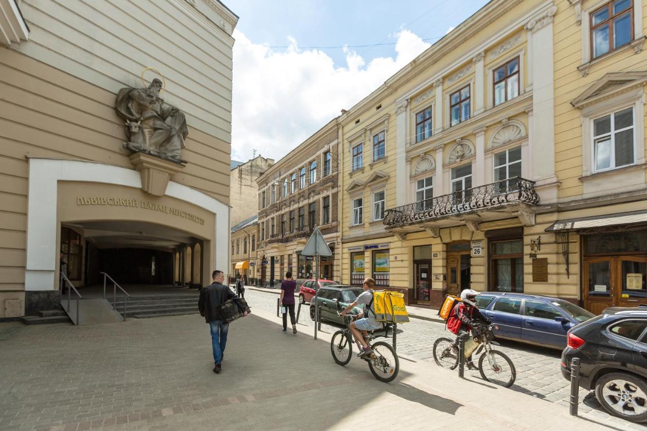 Квартира В Центрі Подобово На Вулиці Коперника 26 Біля Палацу Мистецтв Lviv Dış mekan fotoğraf